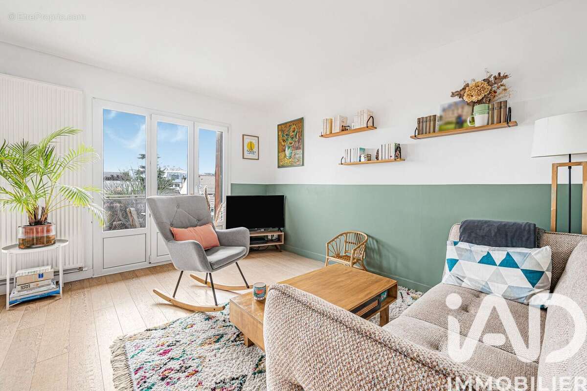 Photo 3 - Appartement à SURESNES