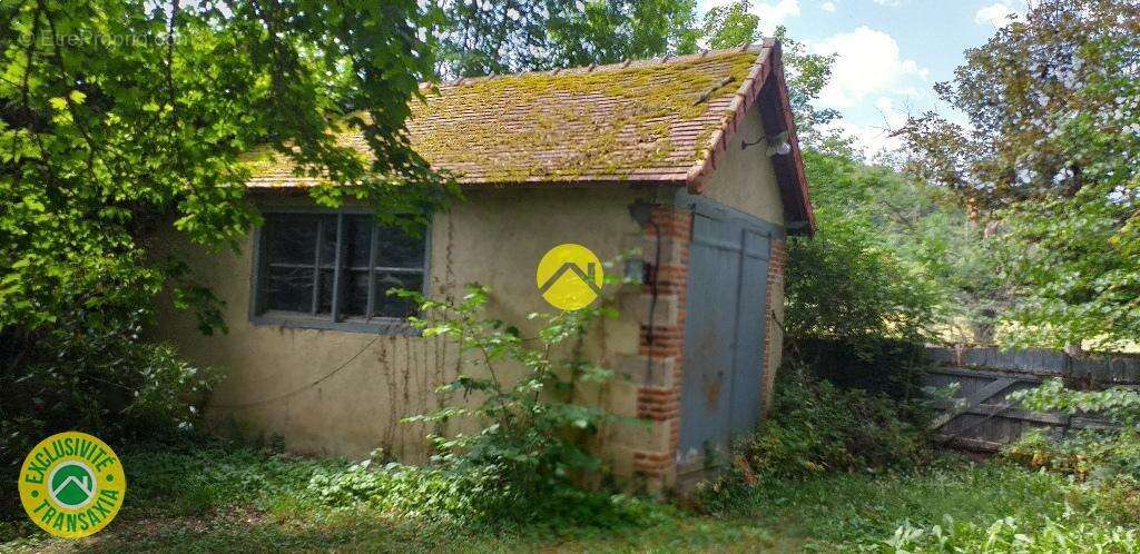 Maison à LURCY-LEVIS