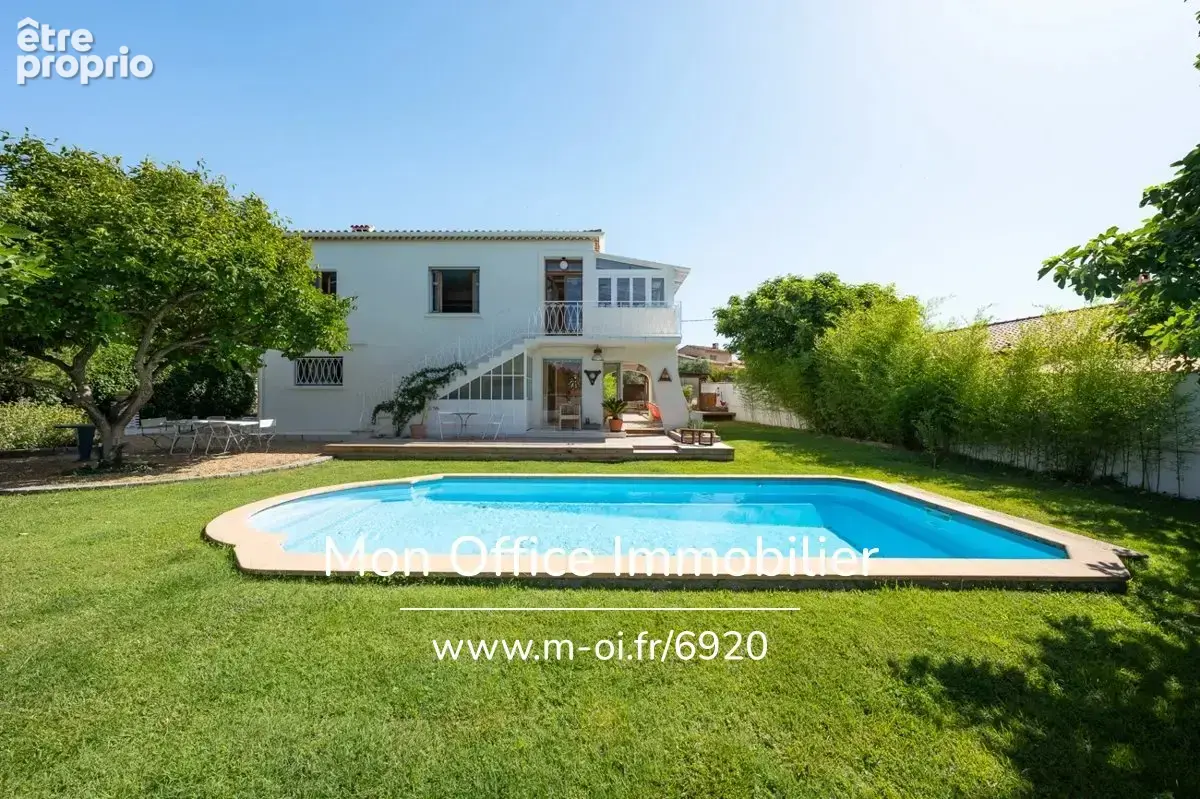 Référence : 6920-SKA - Villa avec beaucoup de cachet, village à pied - photo 24