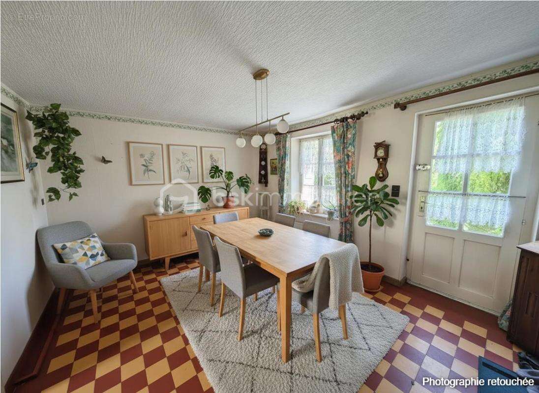 Maison ancienne en pierre de 130 m² avec dépendances sur 2 830 m² de terrain - photo 3