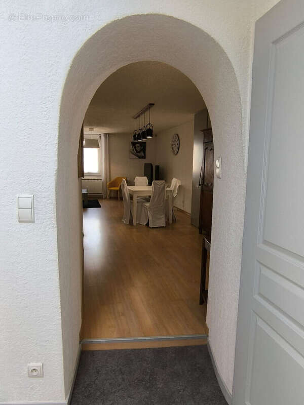 Duplex avec terrasse et annexe sans charge de copropriété - photo 7