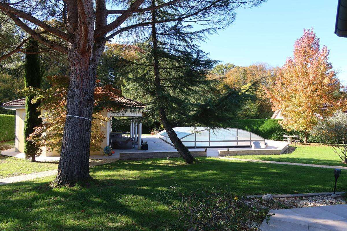 Maison d'architecte Besancon 6 pièce(s) 220 m2 - photo 3