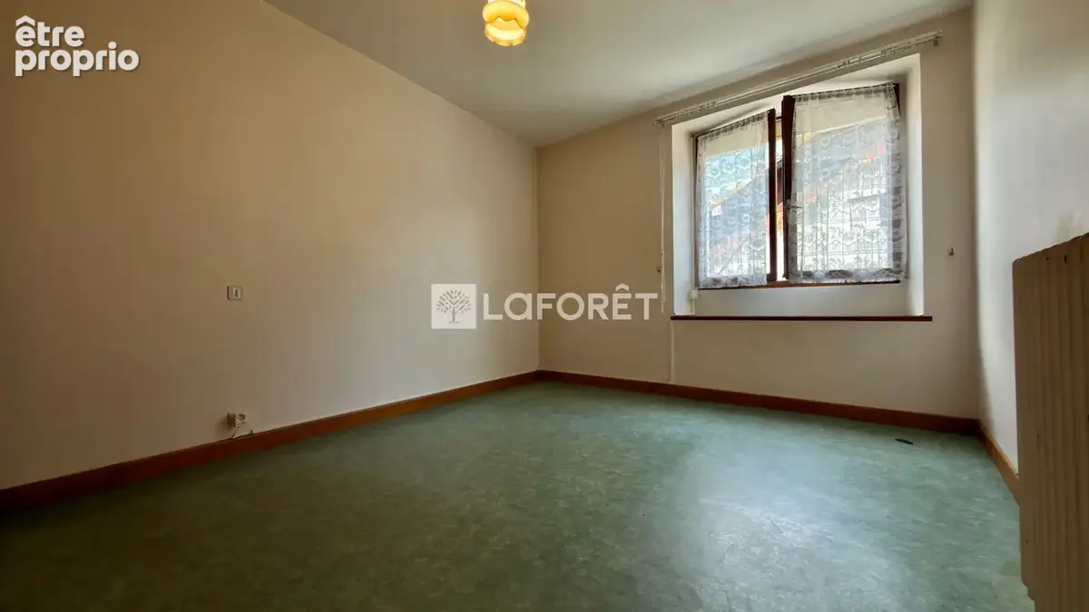 À vendre , maison à rénover au c?ur du village de pussy , la léchère 4 pièces - photo 8
