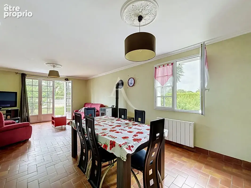 Maison vie de plain-pied  - grand terrain -  coeur de bourg - photo 3