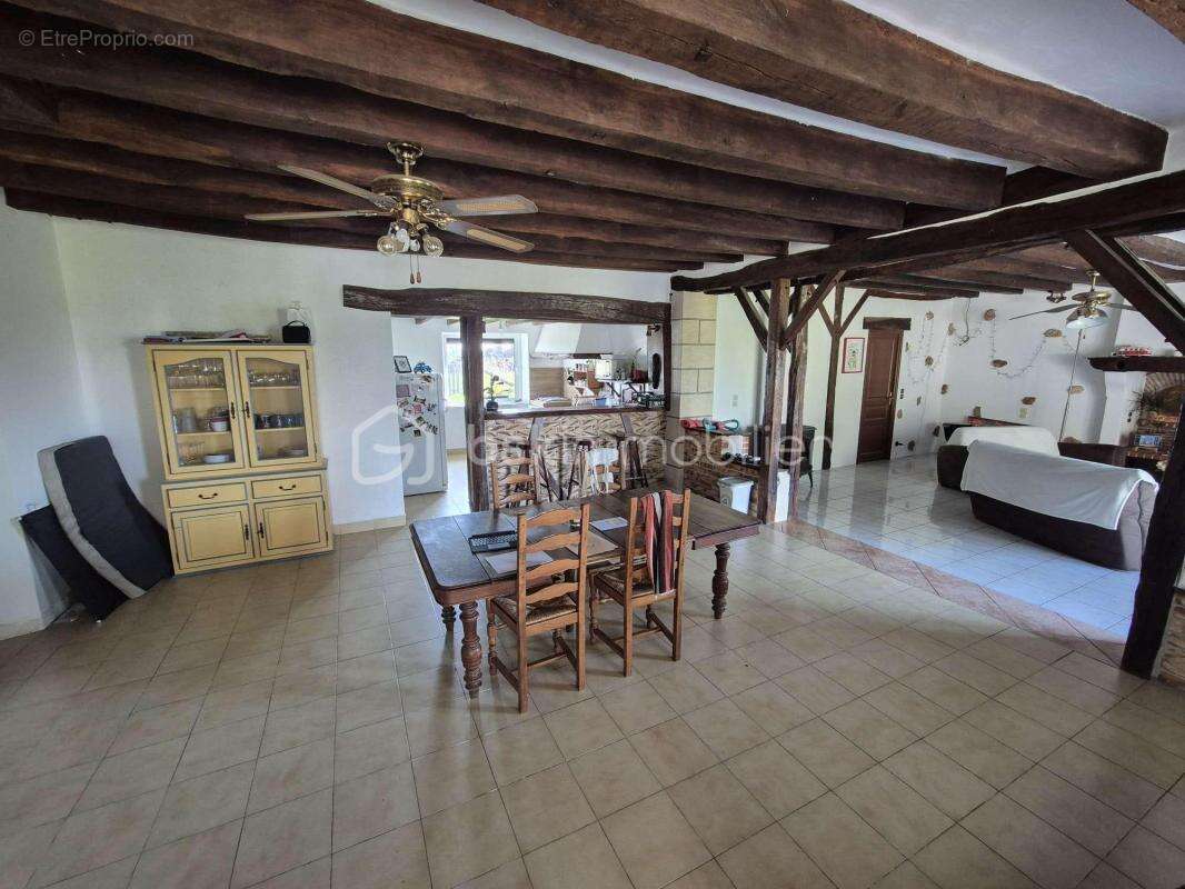 Maison à VILLIERS-AU-BOUIN