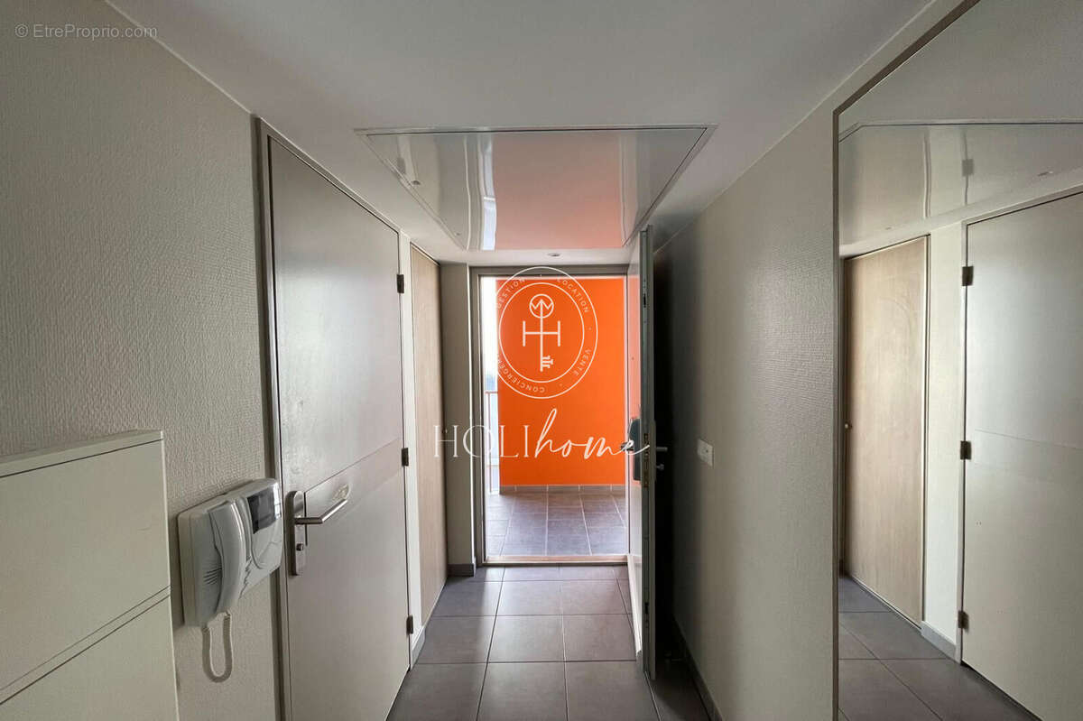 Appartement à MARSEILLE-2E