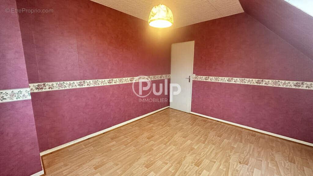 Maison à BRUAY-LA-BUISSIERE