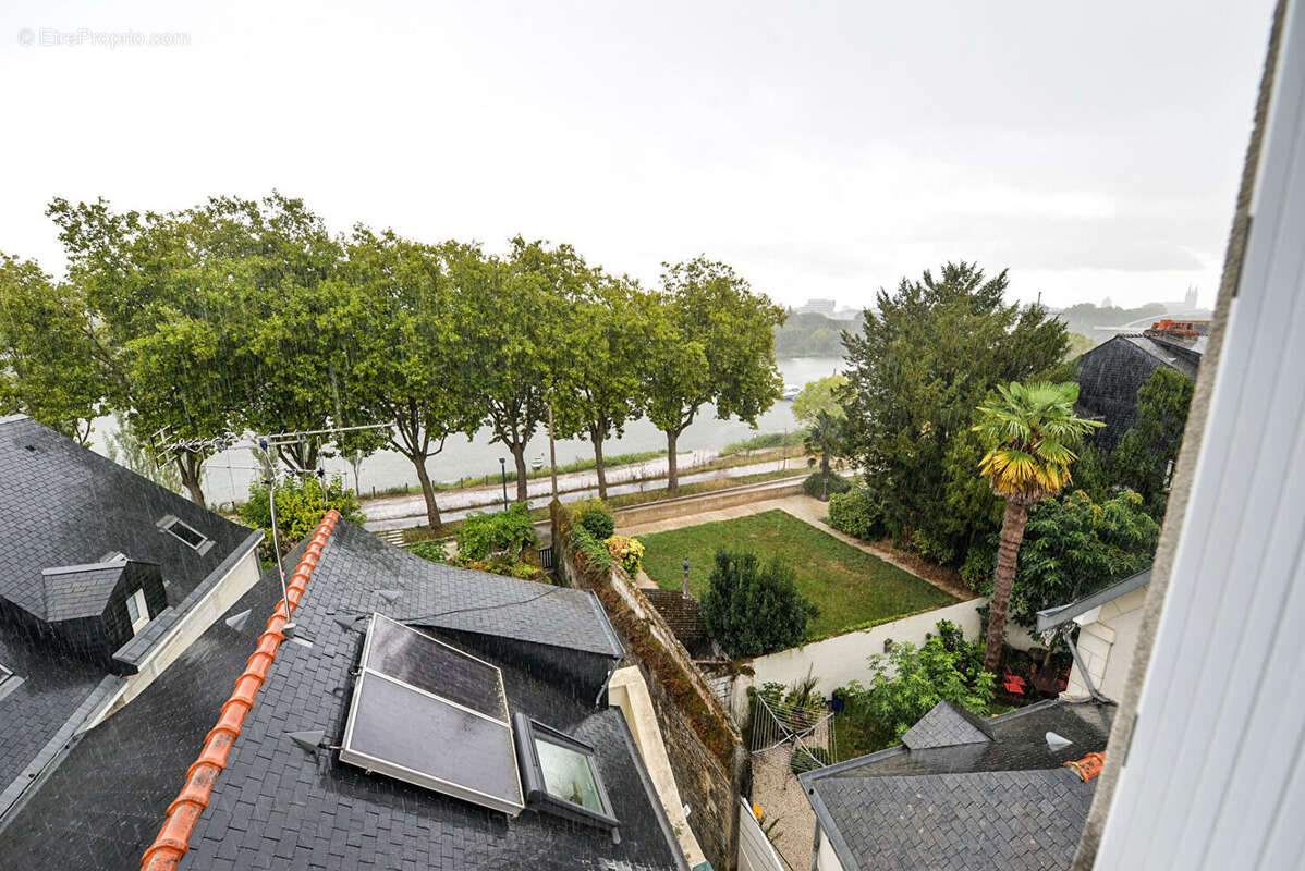Immeuble avec 3 studios loues / secteur chu - photo 8