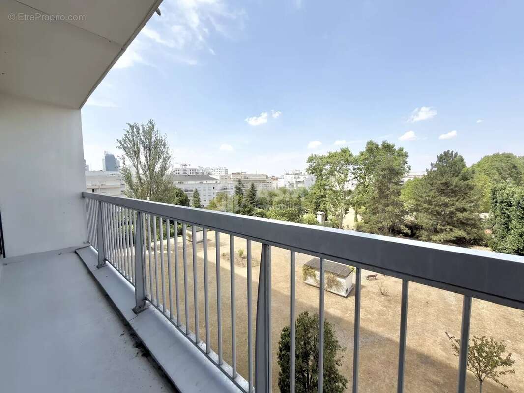A VENDRE - 3 pièces avec balcons, parking et cave - photo 23