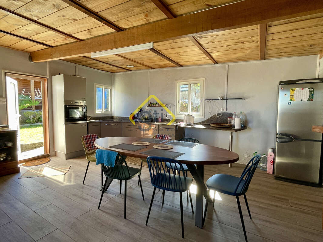 Vends charmante maison avec superbe vue à la Plaine des cafres - photo 3