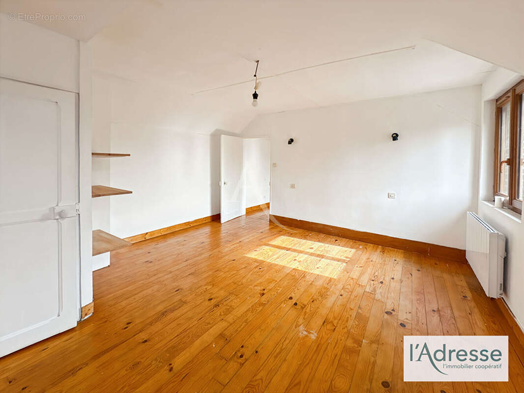 Maison à FLEURY-SUR-ANDELLE