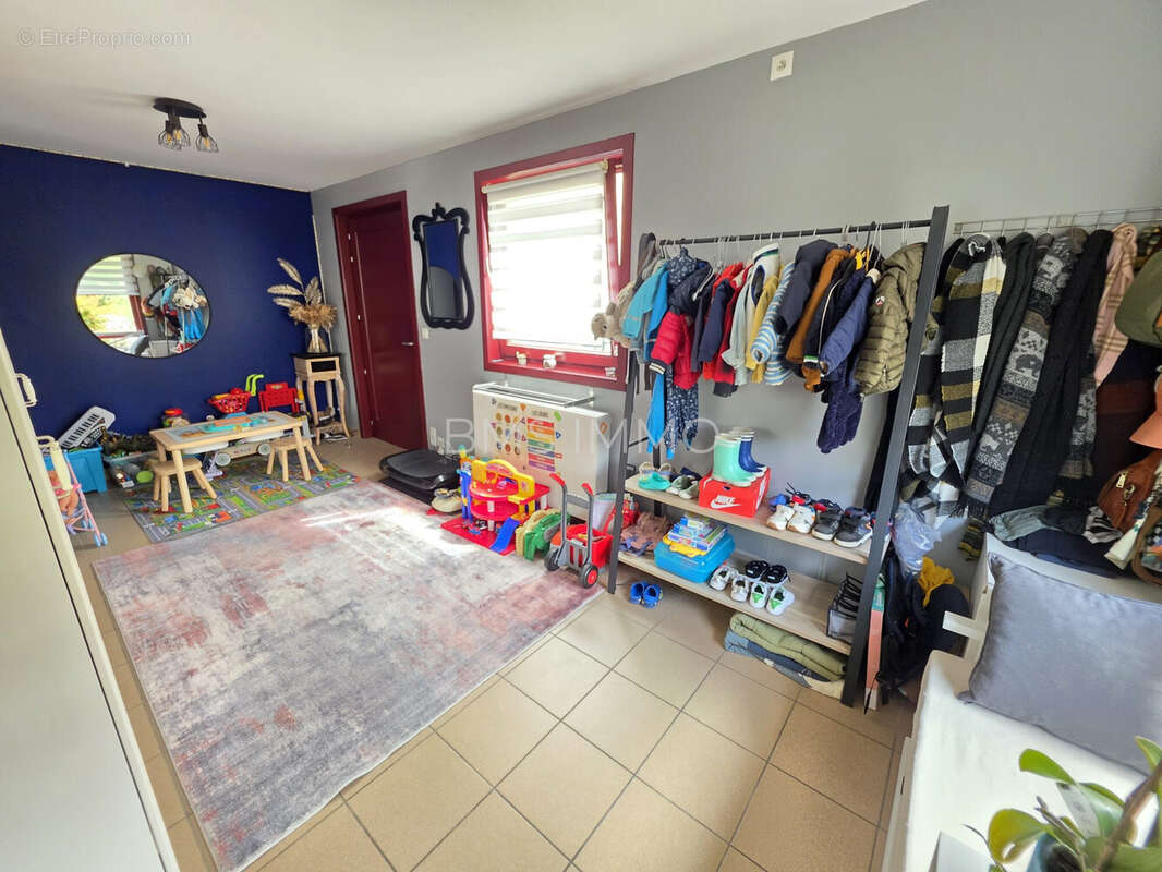 Maison 134 m² à Raimbeaucourt  - photo 7