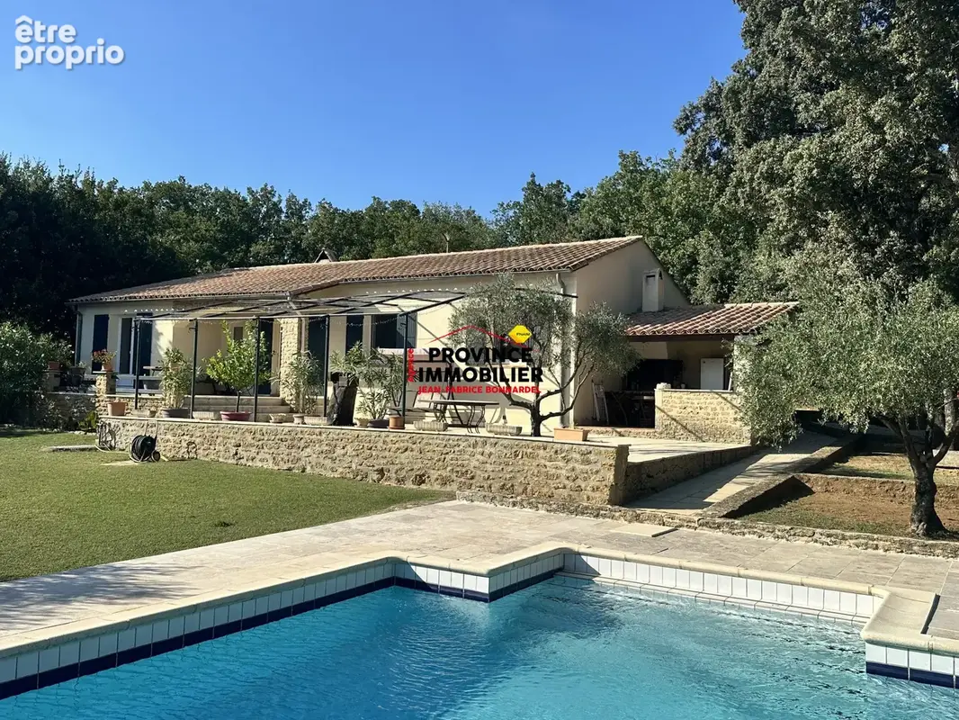 Maison à GRIGNAN