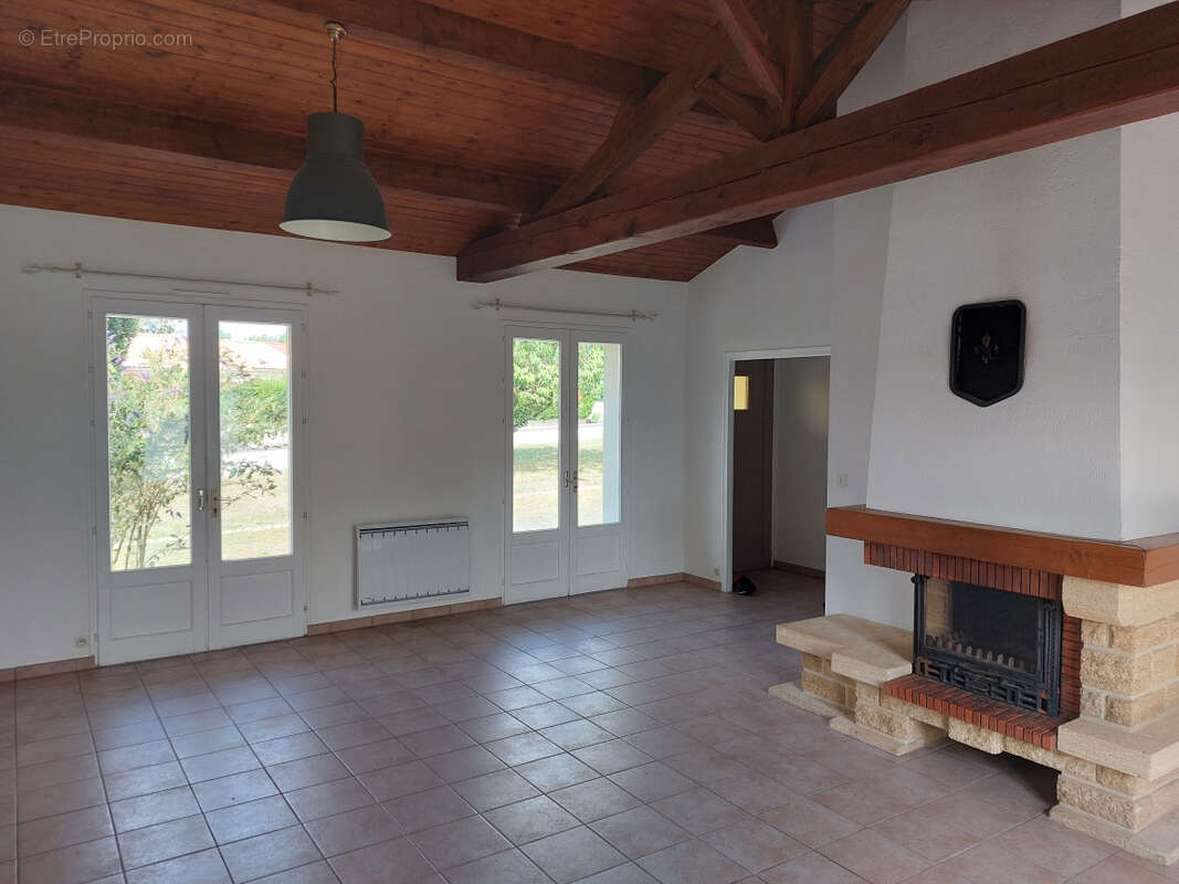 Maison à CHEMERE