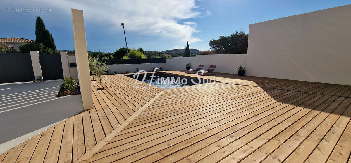 Maison plain-pied 5 pièces avec piscine, garage et vue dégagé - photo 17