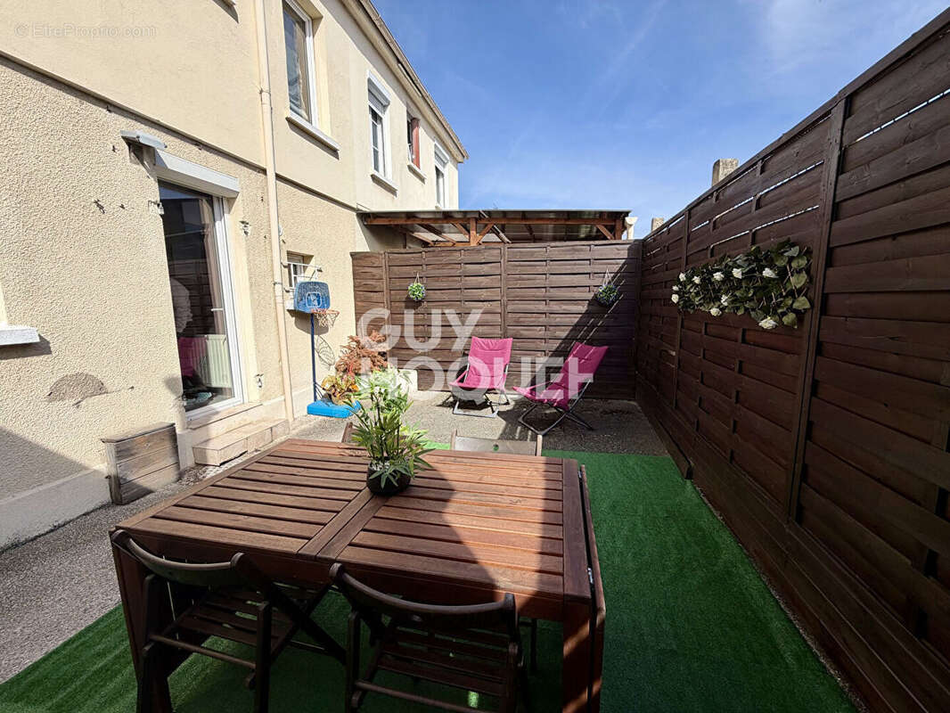 Maison à NEUILLY-SUR-MARNE