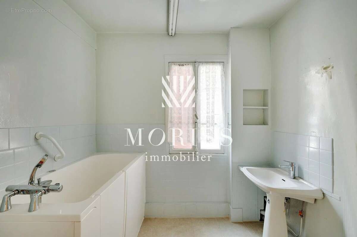 Maison à SAINT-MAUR-DES-FOSSES