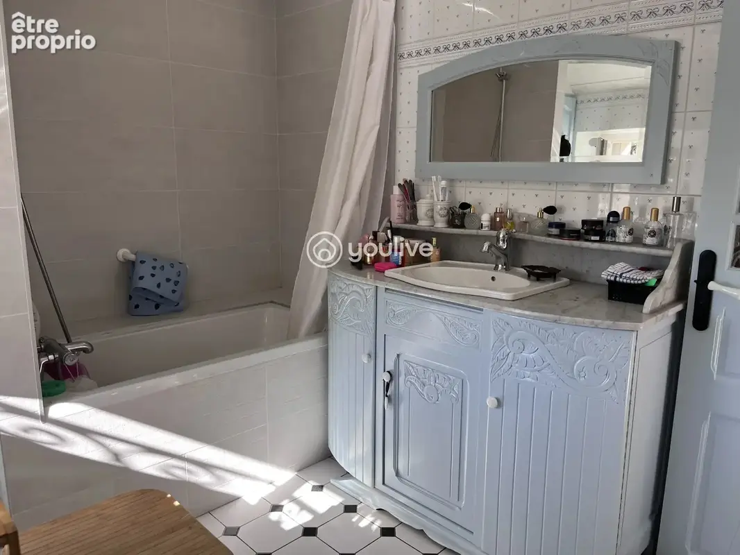 SCAËR (29390) - Le charme d'une maison en pierre - photo 8