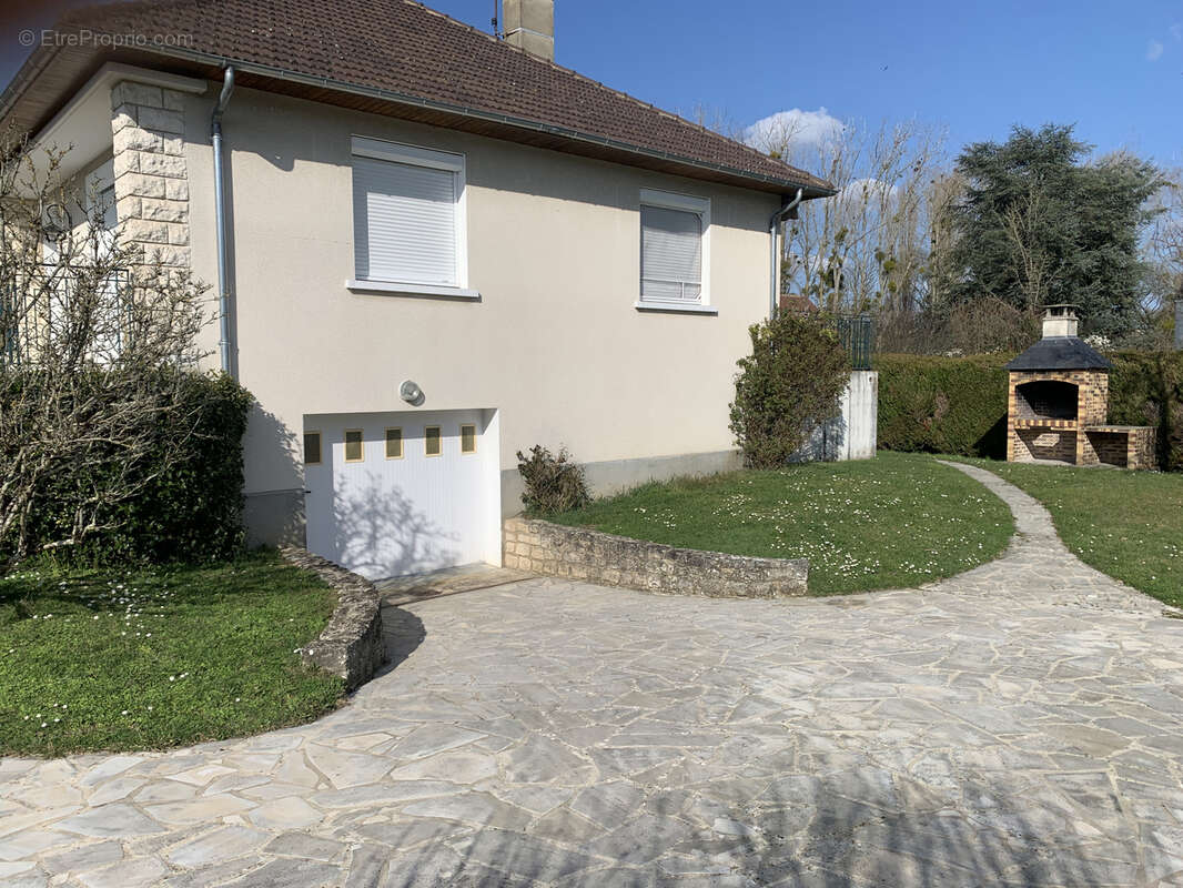 Maison à CHATELLERAULT