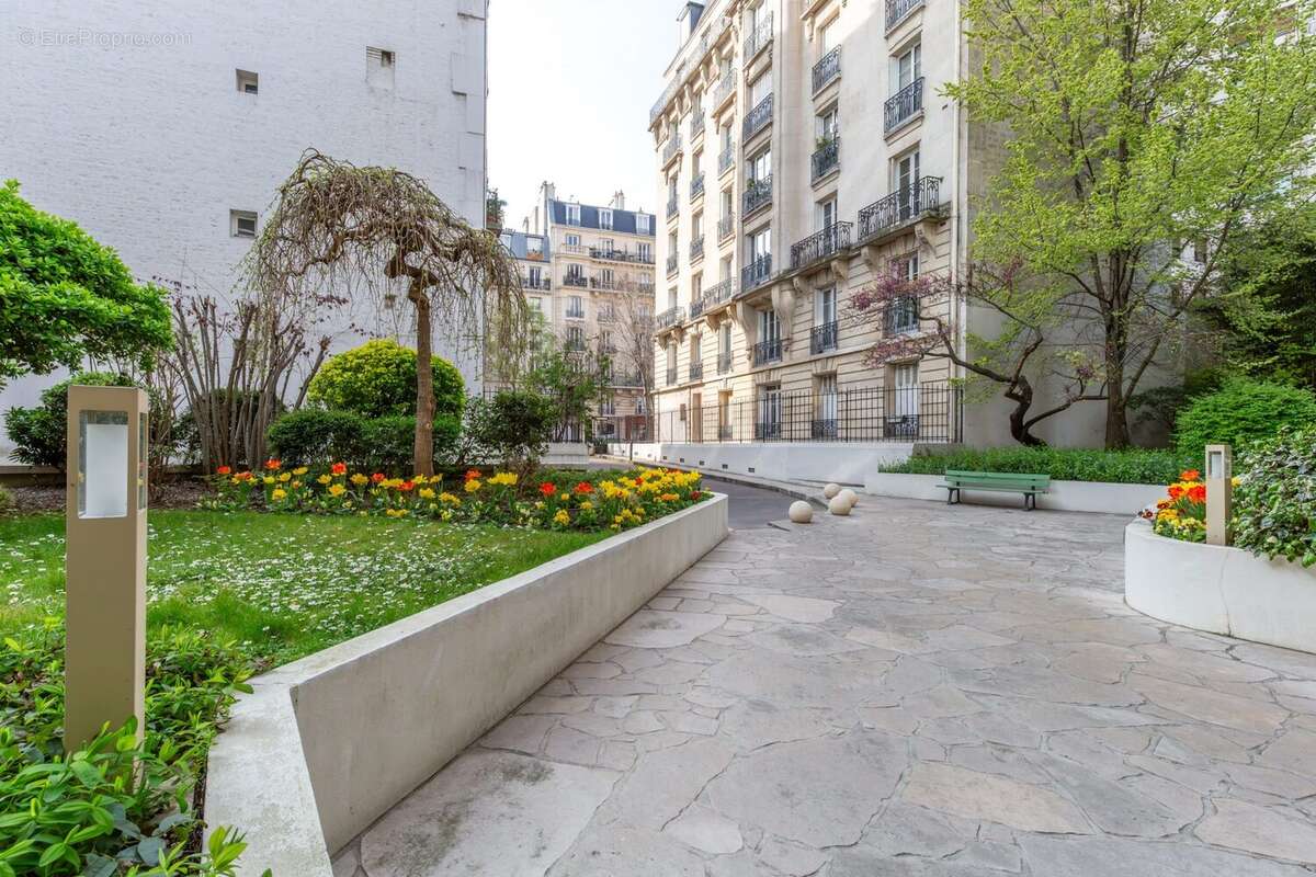 Appartement à PARIS-11E