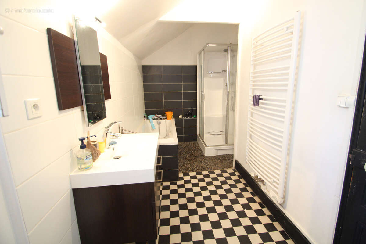 Maison de Bourg à Vendre 3 ou 4 chambres - photo 16