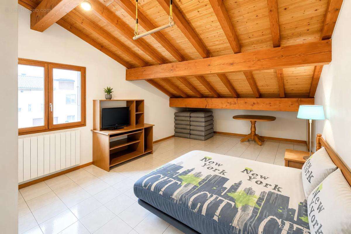 Maison 5 chambres avec piscine et dépendances - Aigueblanche - photo 10