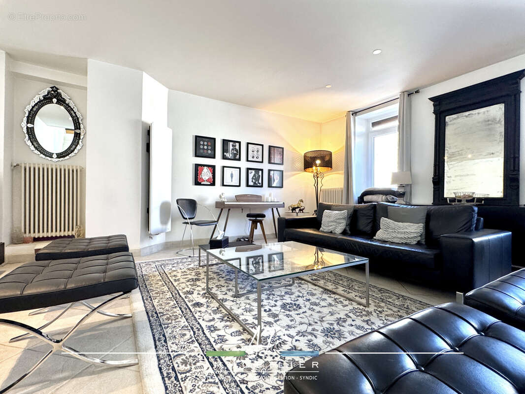 Maison à VELARS-SUR-OUCHE