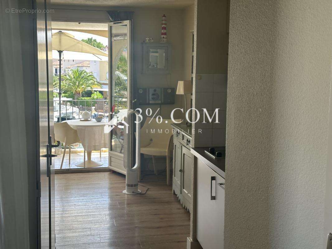 Appartement à COGOLIN