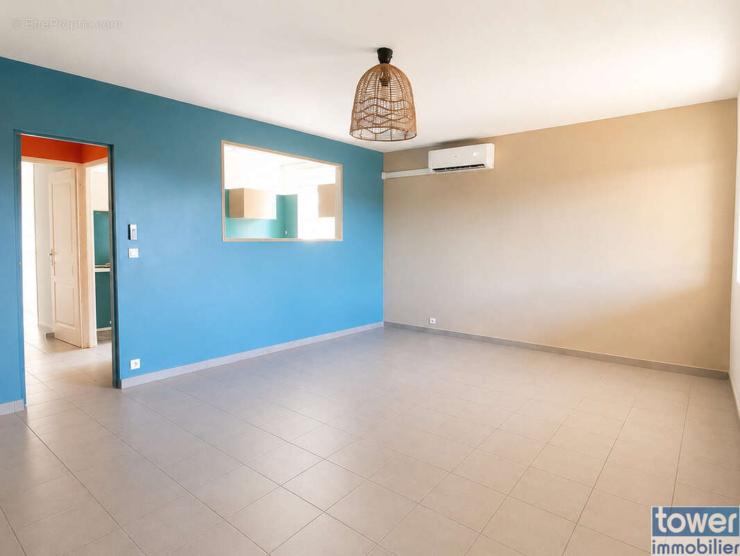 Appartement à CLAVETTE
