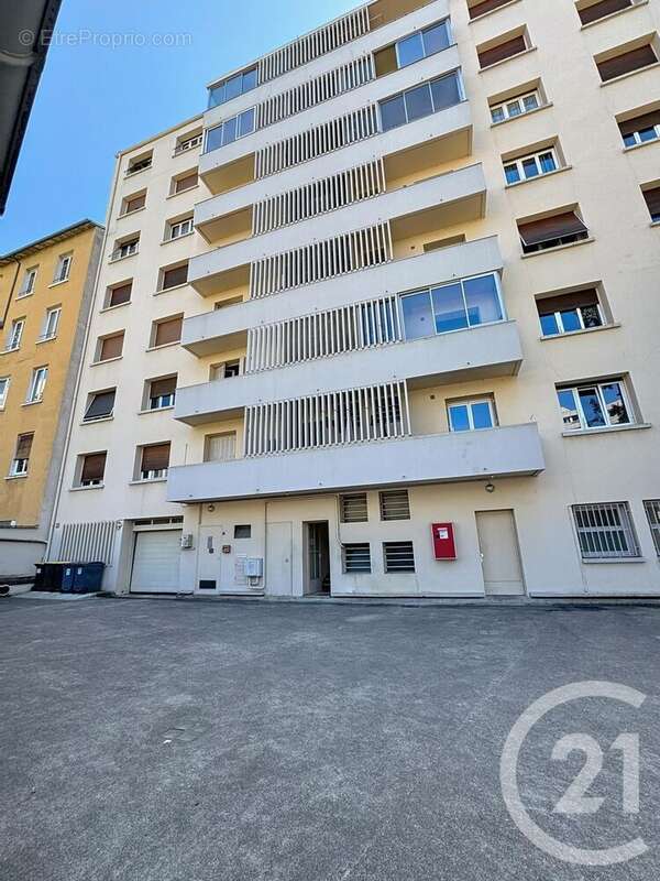 Appartement à LYON-7E