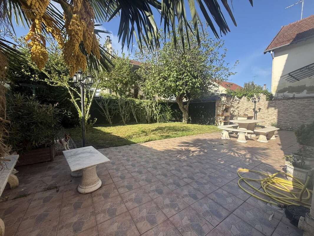 Maison à CHELLES