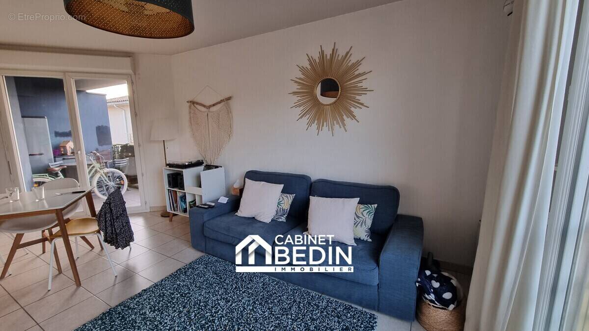Appartement à PAREMPUYRE