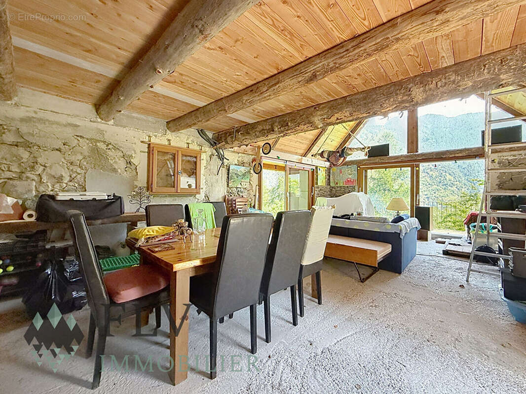 Maison à ISOLA
