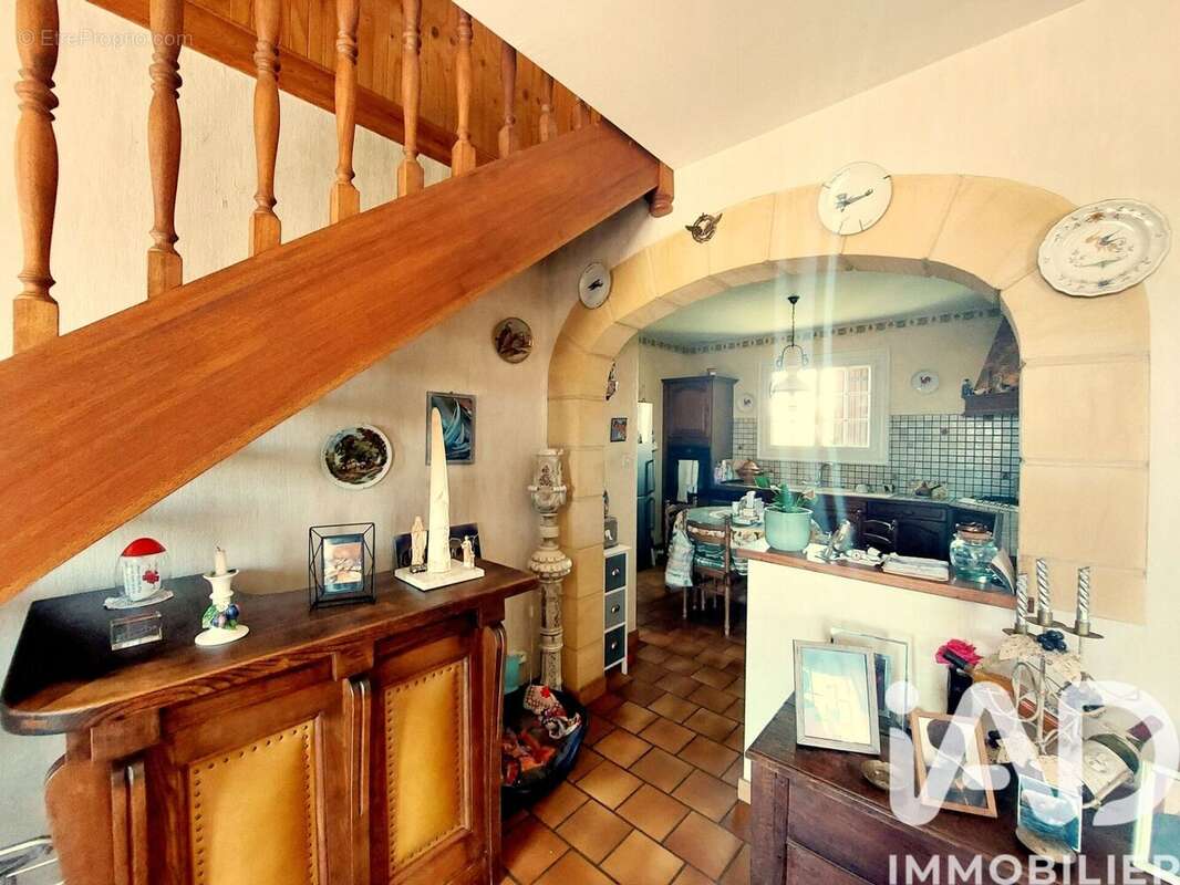 Maison 140 m² à Saint-Andre-Et-Appelles  - photo 3
