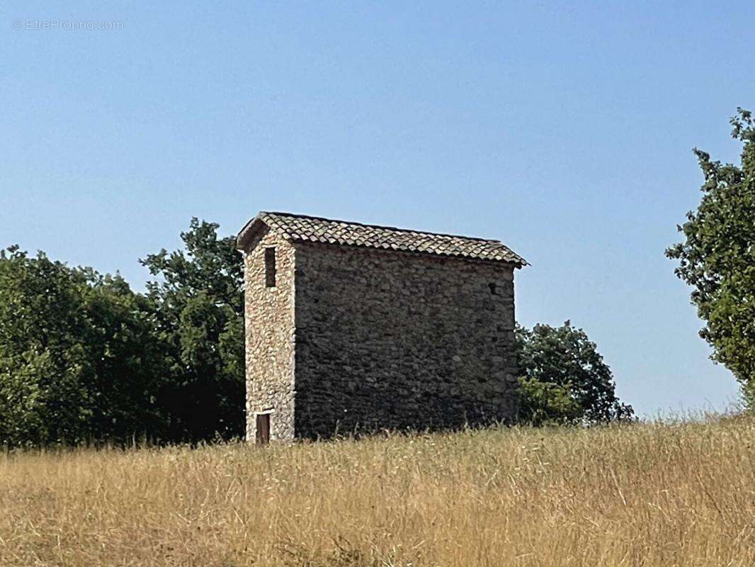 Terrain à CHAMPTERCIER