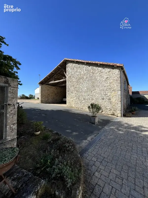 Maison 8 pièces 234 m² à vendre à Mauleon (79700) - photo 4
