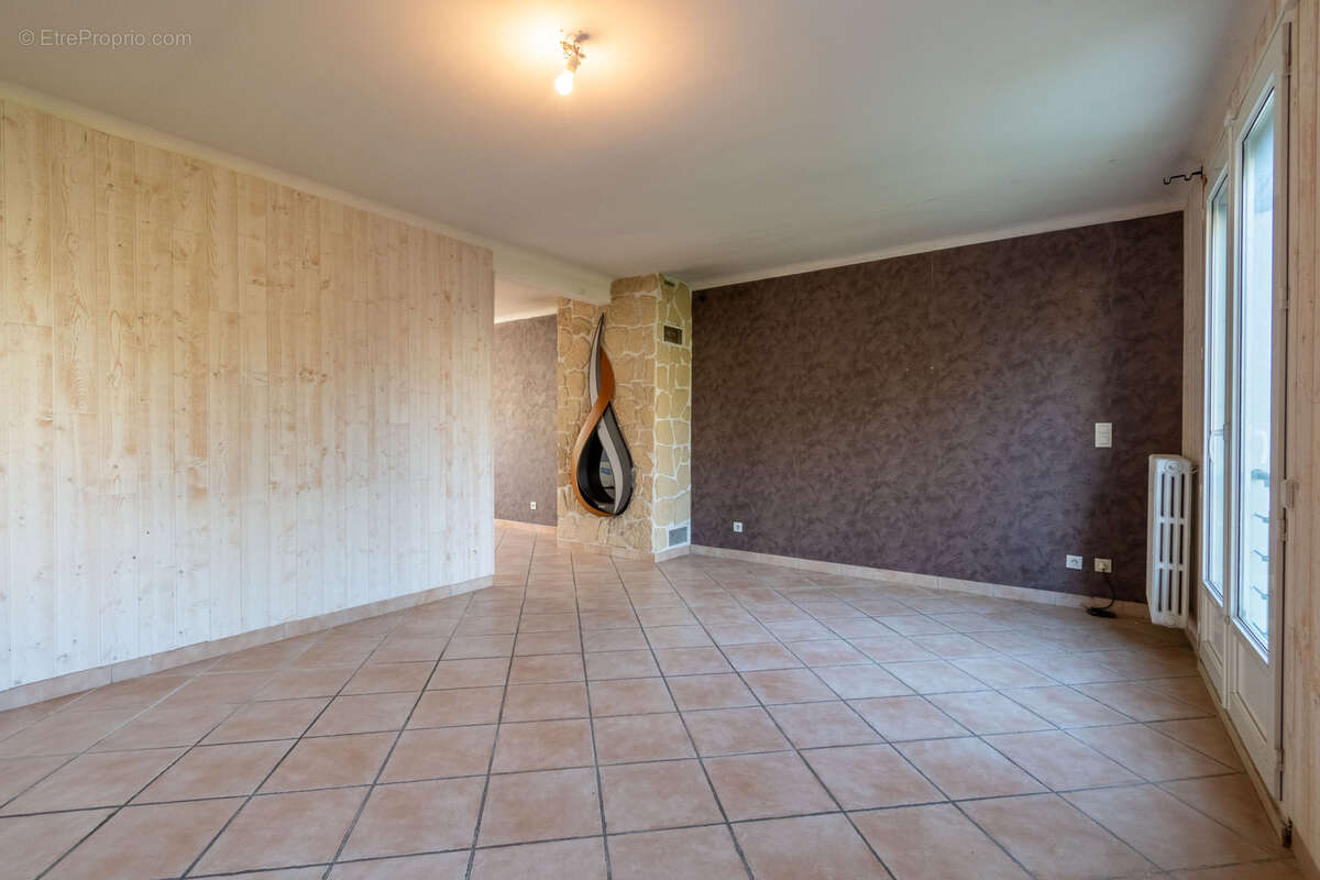 Maison à VILLENEUVE-LE-ROI