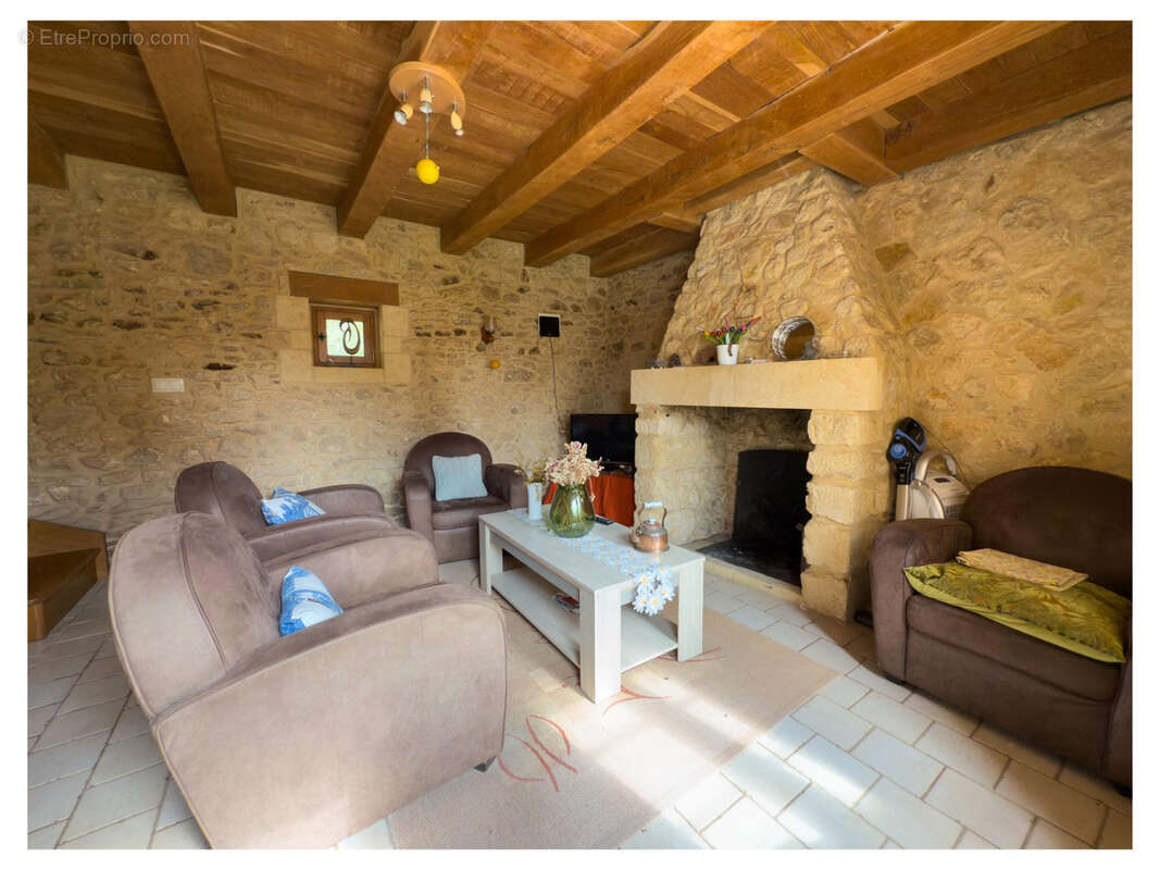 Maison à SAVIGNAC-DE-MIREMONT