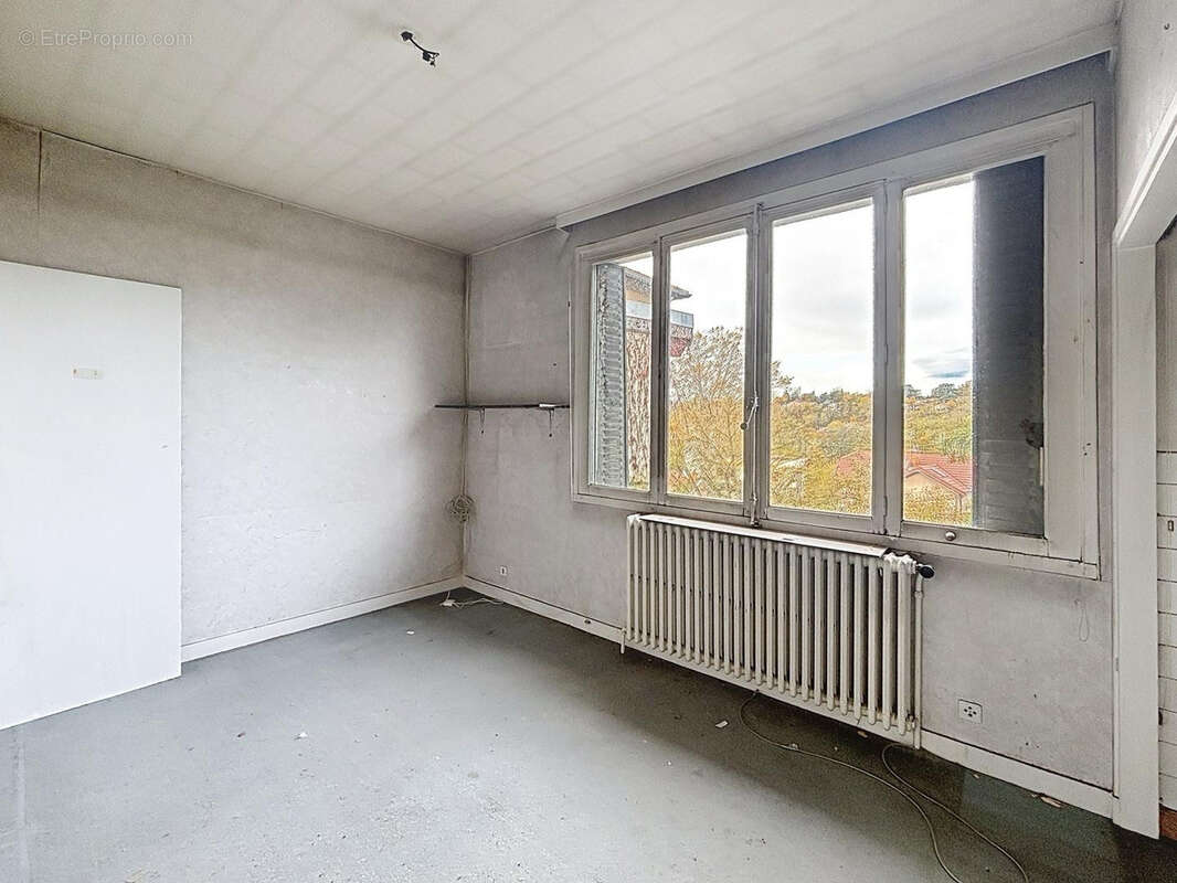 Maison à TASSIN-LA-DEMI-LUNE