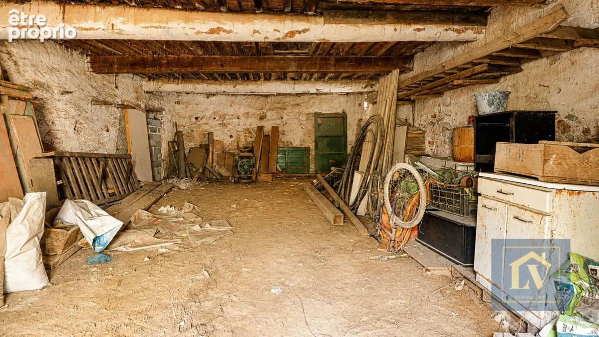A vendre Grange avec jardin - photo 4