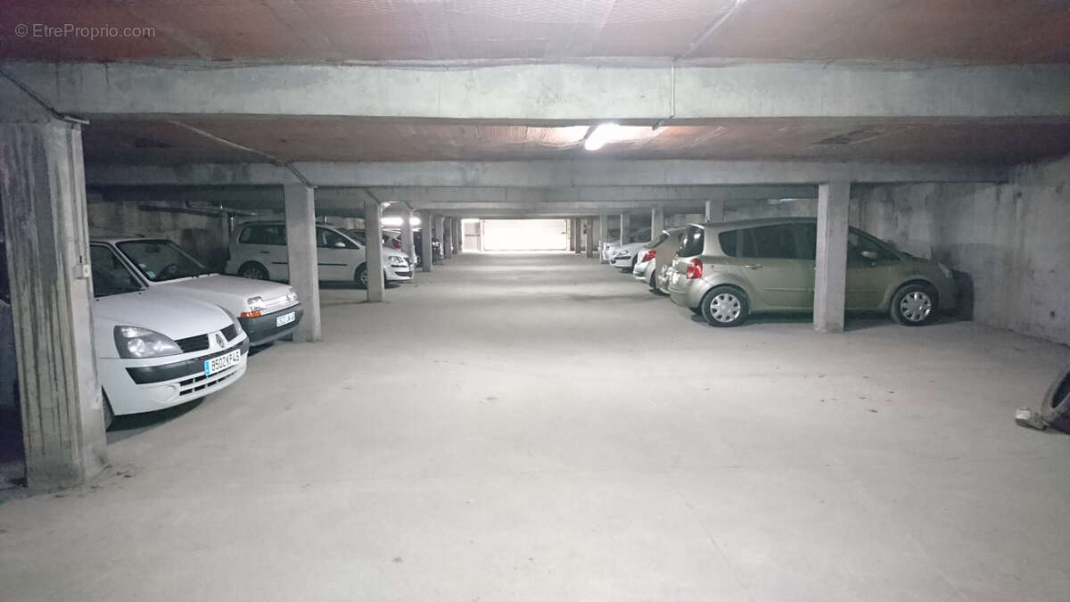 Parking à CAHORS