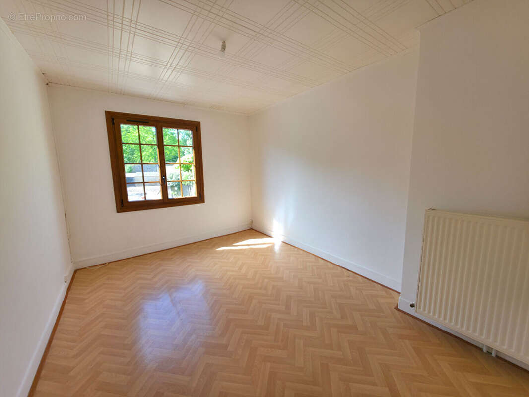 Maison de Bourg - photo 4