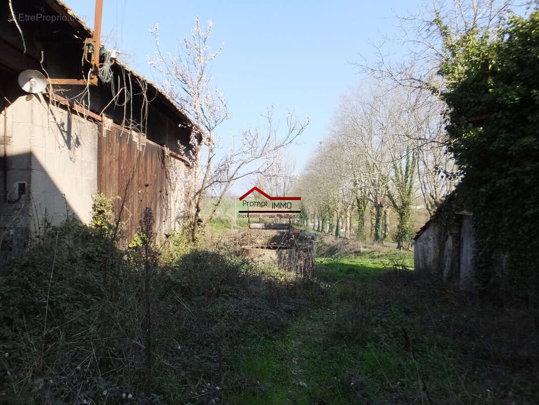 Maison à LE BRETHON