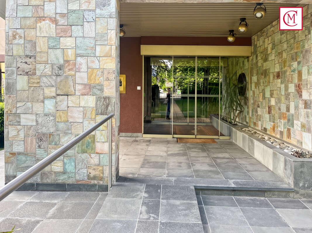 Appartement à MEYLAN