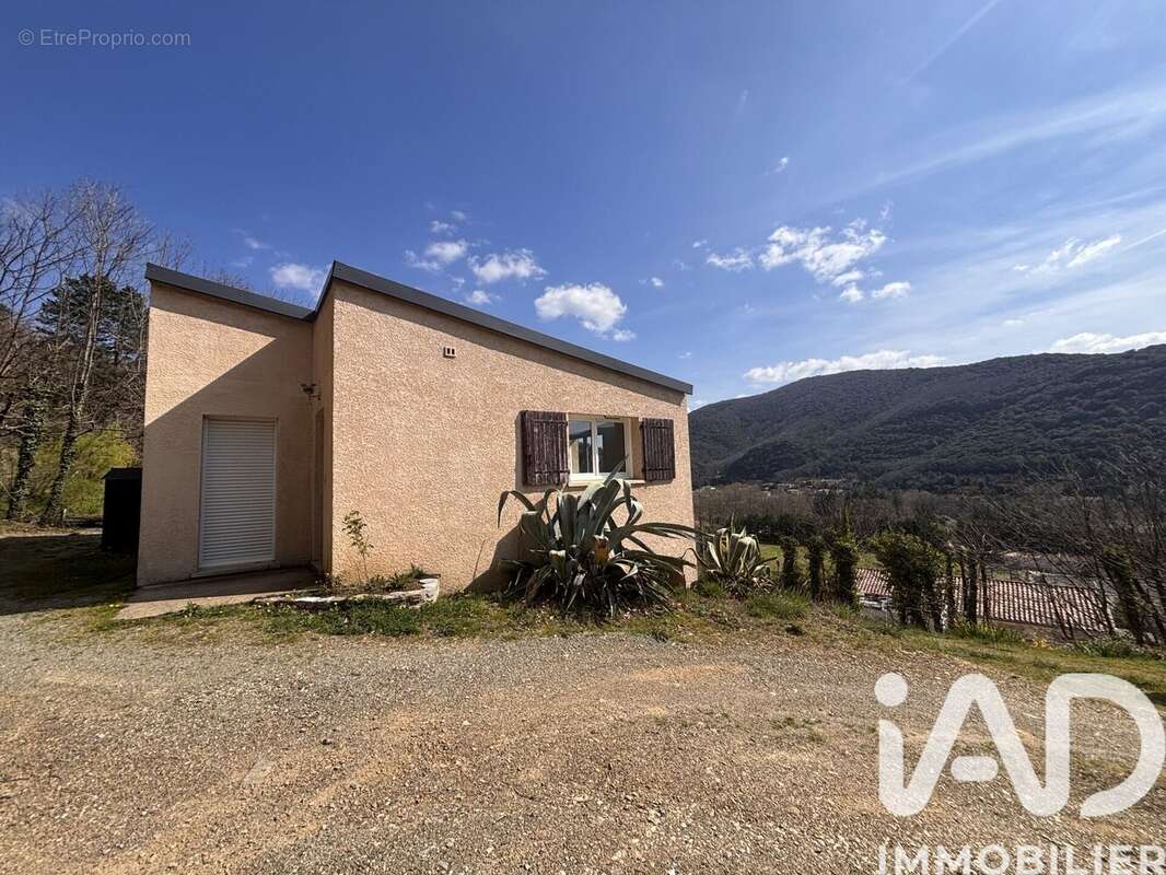 Maison 80 m² à Riols  - photo 2