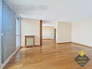 Appartement à QUINCY-SOUS-SENART