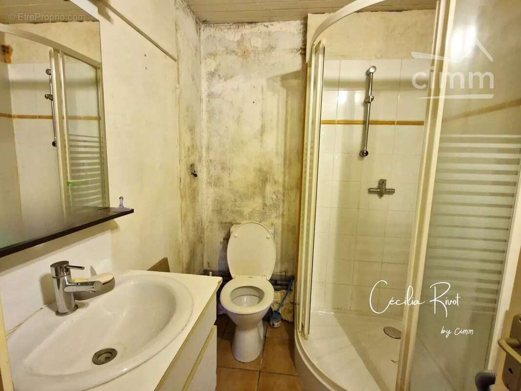 Maison à SAINT-CHRISTOLY-DE-BLAYE