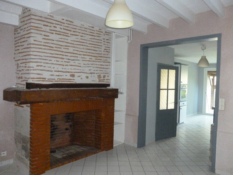 Maison à AIGUILLON