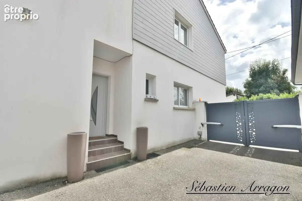 Villeneuve-sur-lot – belle maison familiale rénovée avec piscine, jardin et aucun travaux à prévoir - photo 25