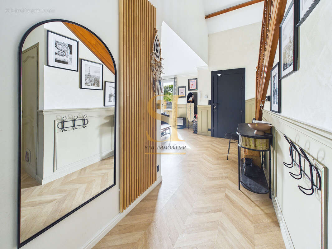 Maison à VIGNEUX-SUR-SEINE